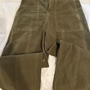 Universal Thread women's Cargo Pants in Olive